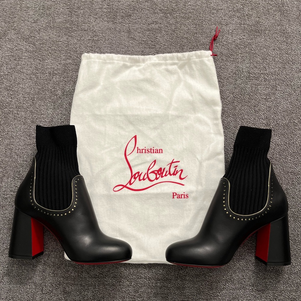 Christian Louboutin Women’s size 36 EU - Sockies 85 Tricot/calf. Brand new